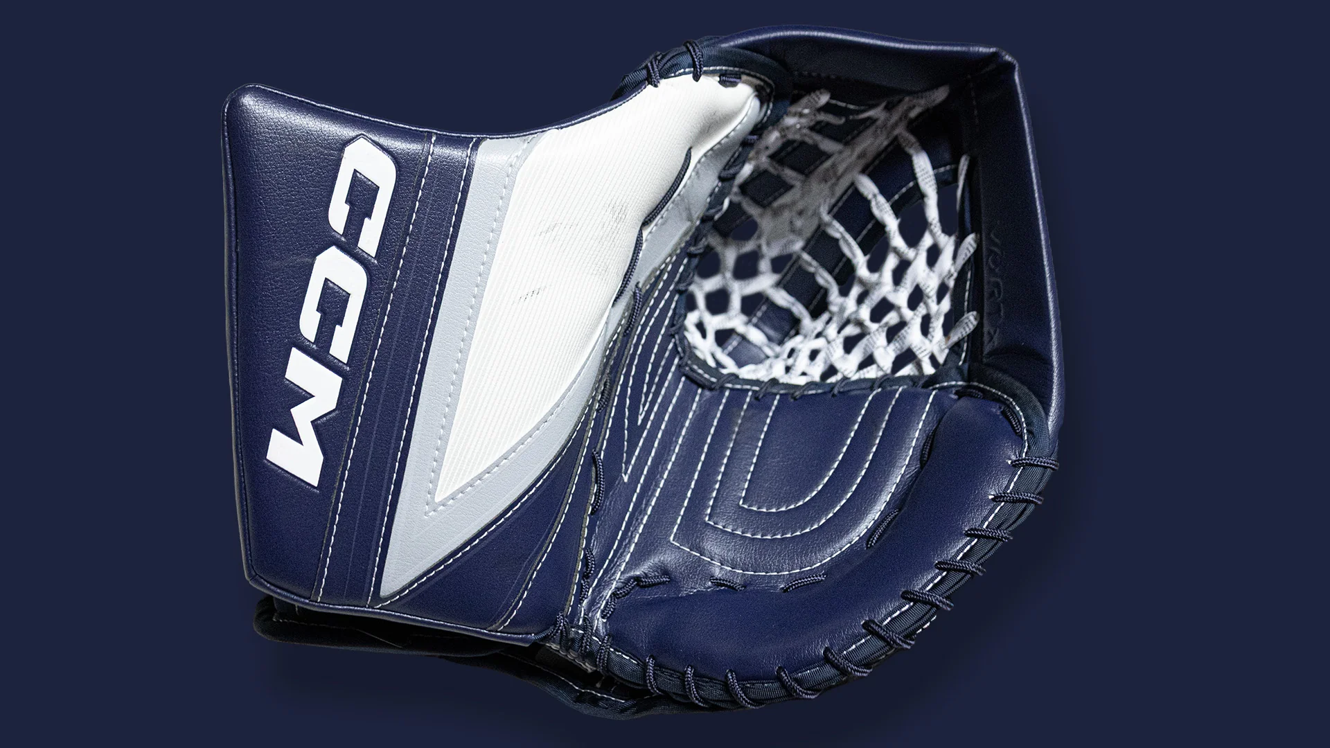 CCM Tacks glove