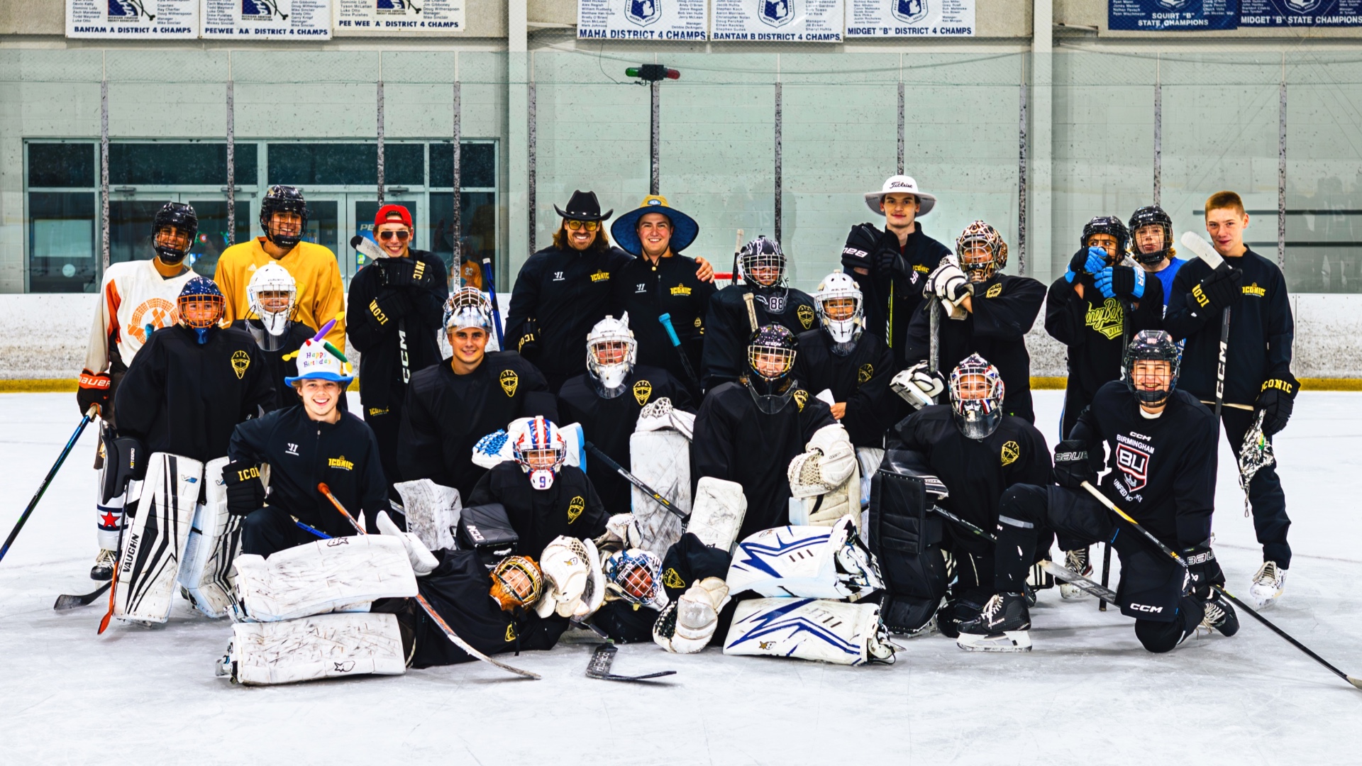 ICONIC-GOALTENDING-MG_9872-Enhanced-NR_edited