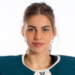 Hannah Murphy headshot